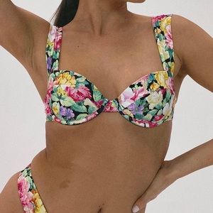 WeWoreWhat CLAUDIA VINTAGE ROSES BIKINI TOP